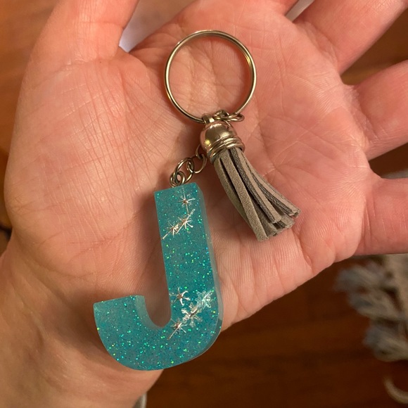 Custom initial Keychain - Picture 2 of 9
